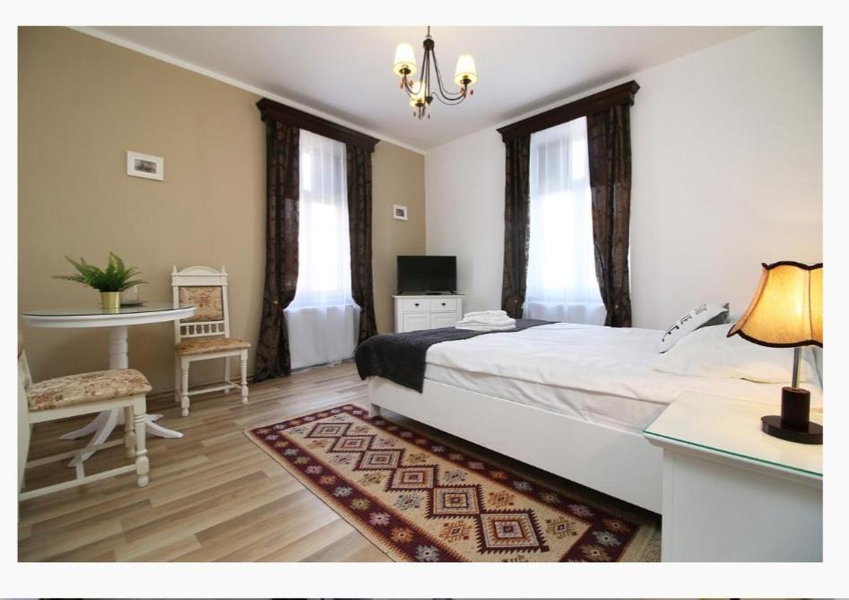 Brother'S House Sibiu Bagian luar foto